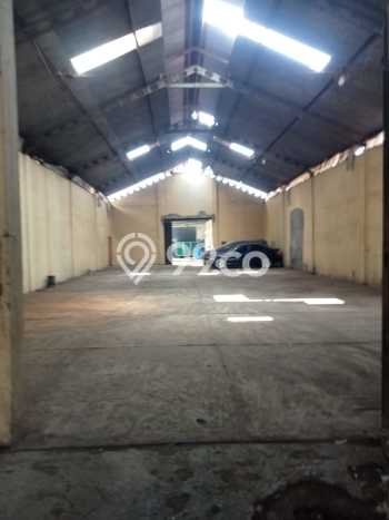 Unit Gudang Disewakan di Pandanwangi di Area Ramai & Strategis Unit Gudang Disewakan di Pandanwangi di Area Ramai & Strategis