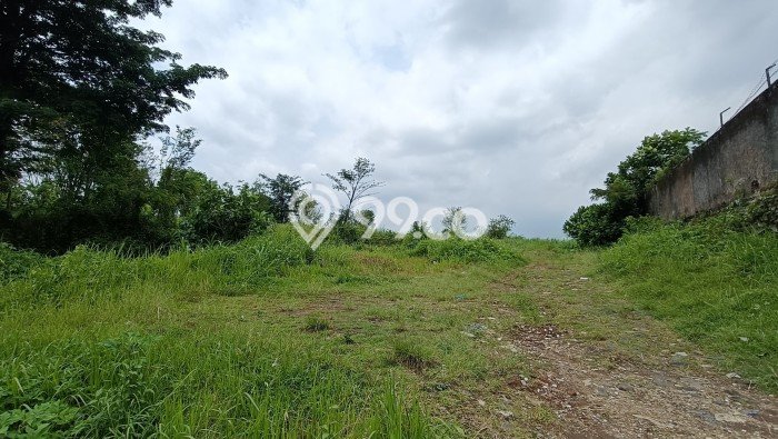 Tanah Disewa Strategis di Malang Luas 3750m2 Tanah Disewa Strategis di Malang Luas 3750m2