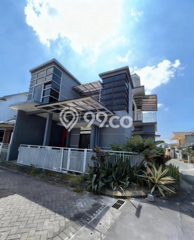 Rumah Modern 6 KT di Soekarno Hatta Malang Unfurnished Rumah Modern 6 KT di Soekarno Hatta Malang Unfurnished