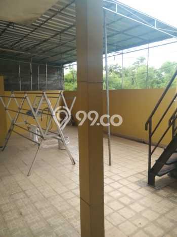 Rumah Mewah LB 360m2 Siap Pakai Desain Elegan di Kebonsari, Surabaya Rumah Mewah LB 360m2 Siap Pakai Desain Elegan di Kebonsari, Surabaya