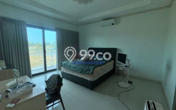 Rumah Elit LB 141m2 Siap Huni Desain Elegan di Tiban, Batam Rumah Elit LB 141m2 Siap Huni Desain Elegan di Tiban, Batam