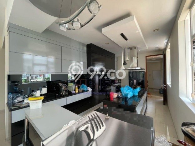 Hunian Mewah LB 300m2 Siap Pakai Desain Elegan di Tiban, Batam Hunian Mewah LB 300m2 Siap Pakai Desain Elegan di Tiban, Batam