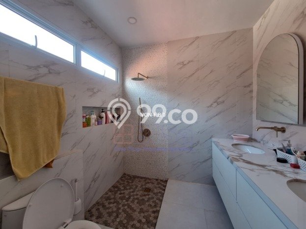 For Sale! Premium House LT 180m2 Desain Modern di Batam Centre For Sale! Premium House LT 180m2 Desain Modern di Batam Centre
