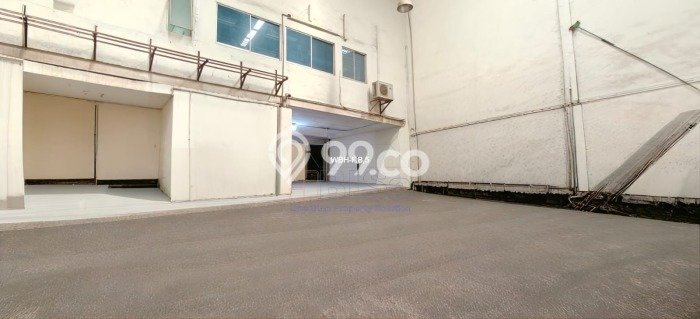 Area Ramai! Gudang Dijual di Batam Kota untuk Bisnis Luas Bangunan 504m2 Area Ramai! Gudang Dijual di Batam Kota untuk Bisnis Luas Bangunan 504m2