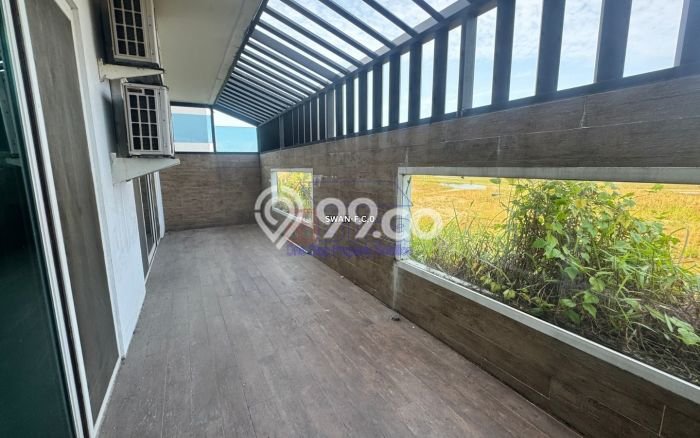 Rumah Elit LB 141m2 Siap Huni Desain Elegan di Tiban, Batam Rumah Elit LB 141m2 Siap Huni Desain Elegan di Tiban, Batam