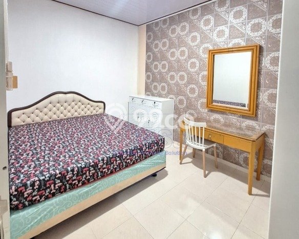 PILIHAN TEPAT! Rumah di Batam Centre, 5 KT, Dekat Sekolah, Luas 150m2m² Bangunan 300m2m² PILIHAN TEPAT! Rumah di Batam Centre, 5 KT, Dekat Sekolah, Luas 150m2m² Bangunan 300m2m²