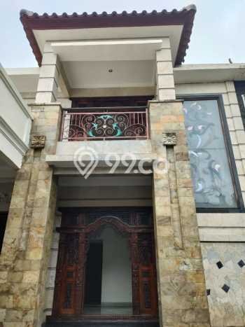 Siap Huni Rumah Mewah 5 Kamar di Denpasar Timur Dekat ke Mana Pun Siap Huni Rumah Mewah 5 Kamar di Denpasar Timur Dekat ke Mana Pun