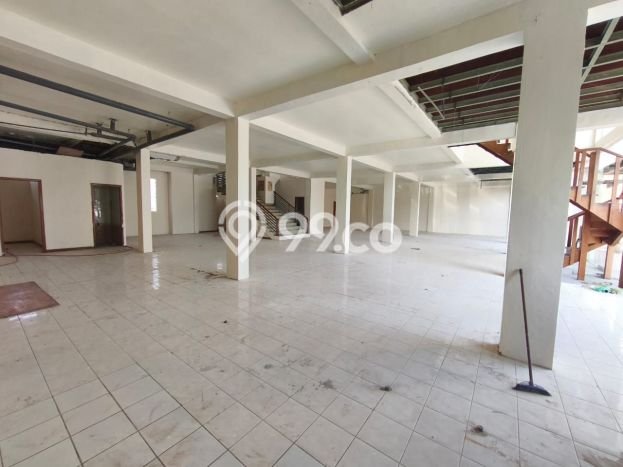 Unit Ruko Disewa Lokasi Denpasar Selatan, Denpasar Spesifikasi Luas Bangunan 180m2 Unit Ruko Disewa Lokasi Denpasar Selatan, Denpasar Spesifikasi Luas Bangunan 180m2