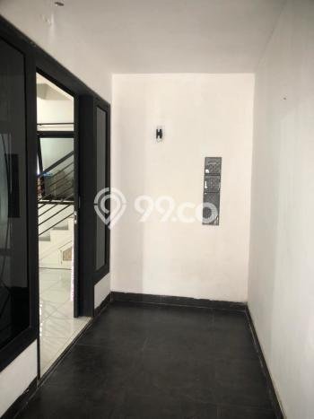 Rumah Luas Asri 5 KT Siap Pakai di Padangsambian Denpasar Rumah Luas Asri 5 KT Siap Pakai di Padangsambian Denpasar