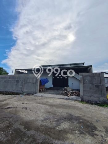 Disewakan Gudang di Kawasan Ramai Mahendradata Luas 137m2 Disewakan Gudang di Kawasan Ramai Mahendradata Luas 137m2