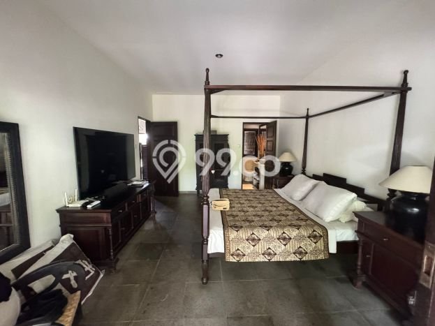 Rumah Strategis di , Badung, Luas 250m2m² Bangunan 113m2m² - HARGA NEGO! Rumah Strategis di , Badung, Luas 250m2m² Bangunan 113m2m² - HARGA NEGO!
