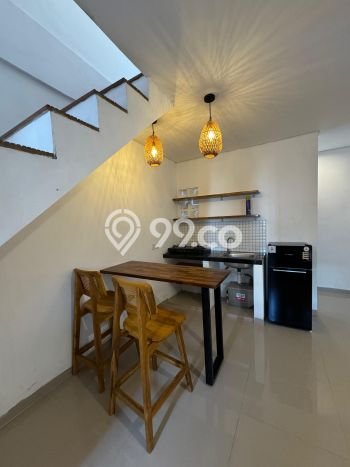 SPECIAL PRICE! Rumah di , 2 KM, Akses Mudah Fasilitas Umum, Luas 150m2m² Bangunan 200m2m² SPECIAL PRICE! Rumah di , 2 KM, Akses Mudah Fasilitas Umum, Luas 150m2m² Bangunan 200m2m²