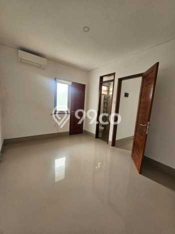 Disewakan! Rumah 3 Kamar Tidur &
3 Kamar Mandi di Renon, Denpasar Disewakan! Rumah 3 Kamar Tidur &
3 Kamar Mandi di Renon, Denpasar