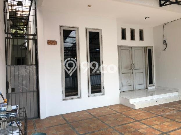 Hunian Mewah Dijual LT 115m2 di Senen, Jakarta Pusat Hunian Mewah Dijual LT 115m2 di Senen, Jakarta Pusat