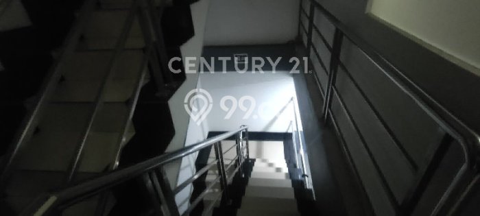 Unit Ruko Dijual di Jakarta Selatan LT 74m2 & LB 126m2 Unit Ruko Dijual di Jakarta Selatan LT 74m2 & LB 126m2