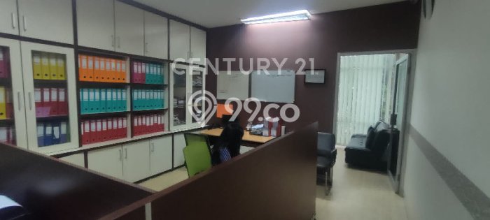 Unit Ruko Dijual di Jakarta Selatan LT 74m2 & LB 126m2 Unit Ruko Dijual di Jakarta Selatan LT 74m2 & LB 126m2