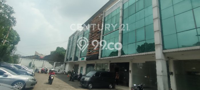 Unit Ruko Dijual di Jakarta Selatan LT 74m2 & LB 126m2 Unit Ruko Dijual di Jakarta Selatan LT 74m2 & LB 126m2