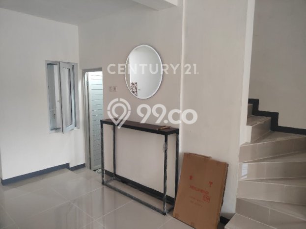 Rumah Strategis Modern Lb 90m2 di Kelapa Gading, Jakarta Utara Rumah Strategis Modern Lb 90m2 di Kelapa Gading, Jakarta Utara
