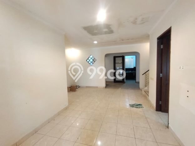 Rumah Strategis Modern Lb 250m2 di BSD, Tangerang Selatan Rumah Strategis Modern Lb 250m2 di BSD, Tangerang Selatan