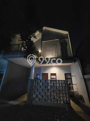 For Sale Hunian Rumah Terawat 3 KT di BSD, Tangerang For Sale Hunian Rumah Terawat 3 KT di BSD, Tangerang