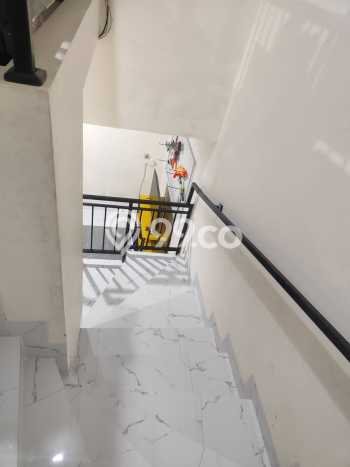 Rumah Modern 3 KT di Taman Surya Jakarta Barat Semi Furnished Rumah Modern 3 KT di Taman Surya Jakarta Barat Semi Furnished