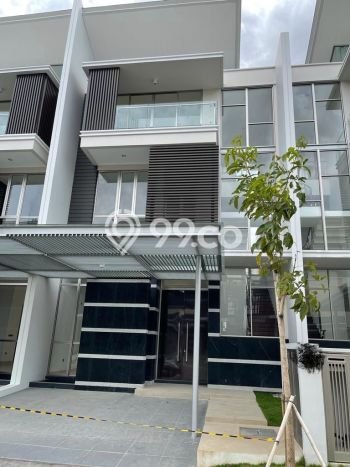 Rumah Elit LB 160m2 Siap Pakai Desain Elegan di Pantai Indah Kapuk, Jakarta Utara Rumah Elit LB 160m2 Siap Pakai Desain Elegan di Pantai Indah Kapuk, Jakarta Utara
