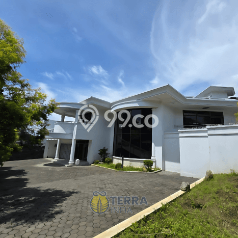 Hunian Modern dengan LT 1000m2 & LB 1000m2 Disewakan di Setiabudi Hunian Modern dengan LT 1000m2 & LB 1000m2 Disewakan di Setiabudi