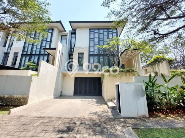 Jual Rumah Luas Megah Dengan View Eksklusif di BSD, Tangerang Jual Rumah Luas Megah Dengan View Eksklusif di BSD, Tangerang