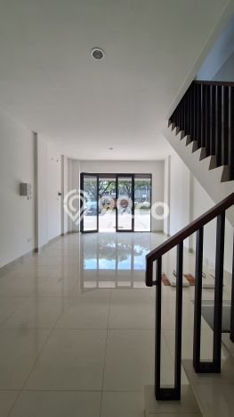 Ruko Kawasan BSD, Luas 146m², Kawasan Berkembang, Jalan Utama Ruko Kawasan BSD, Luas 146m², Kawasan Berkembang, Jalan Utama