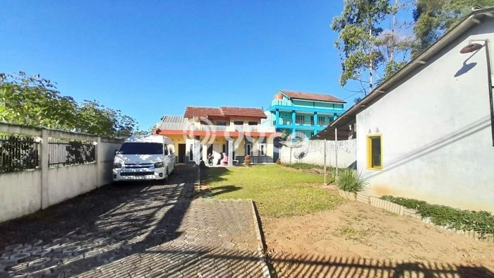 Dijual Hunian Rumah Terawat 8 KT di Bandung Selatan, Bandung Dijual Hunian Rumah Terawat 8 KT di Bandung Selatan, Bandung