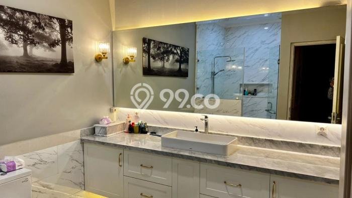 Hunian Mewah Dijual LT 246m2 di Kebayoran Baru, Jakarta Selatan Hunian Mewah Dijual LT 246m2 di Kebayoran Baru, Jakarta Selatan