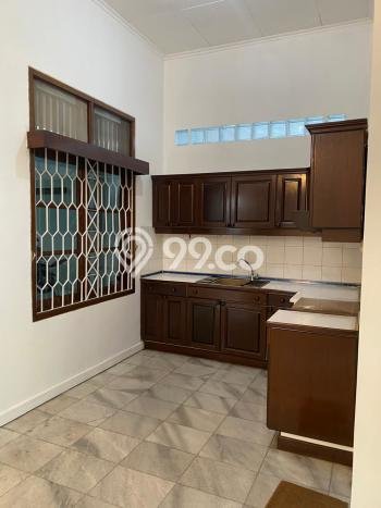 Ready to Use! Premium House LT 475m2 Desain Modern di Jaka Permai Ready to Use! Premium House LT 475m2 Desain Modern di Jaka Permai