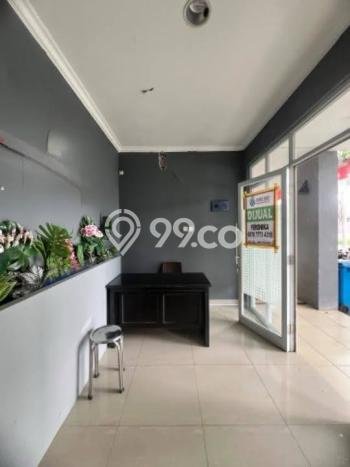 Ruko Disewa di Jakarta Selatan dengan LB 199m2 Area Komersial Ramai Ruko Disewa di Jakarta Selatan dengan LB 199m2 Area Komersial Ramai