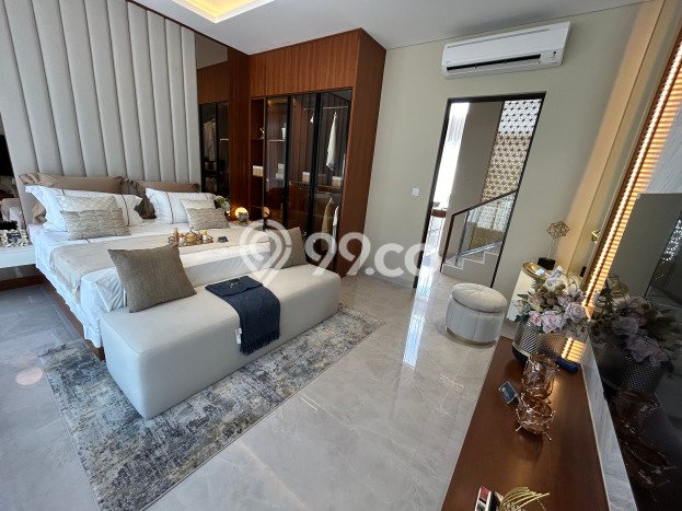 For Sale Rumah Mewah Exclusive di Biring Kanaya, Makassar For Sale Rumah Mewah Exclusive di Biring Kanaya, Makassar
