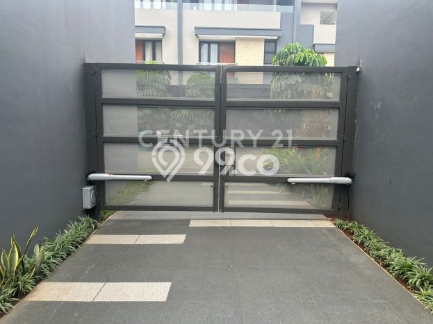 Hot Offer Hunian Mewah Ideal dan Luas di Kebon Jeruk, Jakarta Barat Hot Offer Hunian Mewah Ideal dan Luas di Kebon Jeruk, Jakarta Barat