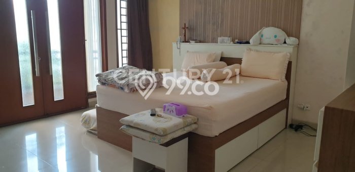 Rumah Elit LB 350m2 Siap Pakai Desain Elegan di Cipinang, Jakarta Timur Rumah Elit LB 350m2 Siap Pakai Desain Elegan di Cipinang, Jakarta Timur