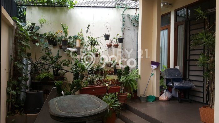 Rumah Elit LB 350m2 Siap Pakai Desain Elegan di Cipinang, Jakarta Timur Rumah Elit LB 350m2 Siap Pakai Desain Elegan di Cipinang, Jakarta Timur