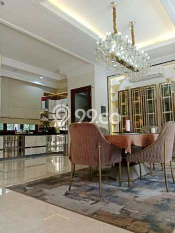 Hunian Mewah LB 840m2 Siap Pakai Desain Elegan di Bintaro, Tangerang Selatan Hunian Mewah LB 840m2 Siap Pakai Desain Elegan di Bintaro, Tangerang Selatan