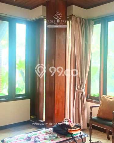 Ready to Use! Premium House LT 320m2 Desain Elegan di Lebak Bulus Ready to Use! Premium House LT 320m2 Desain Elegan di Lebak Bulus