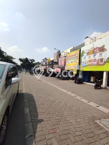 Ruko Strategis di Graha Raya, Luas 108m², Lokasi Bisnis, Ramai Ruko Strategis di Graha Raya, Luas 108m², Lokasi Bisnis, Ramai