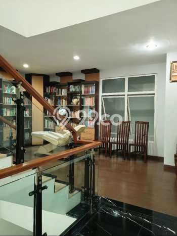 Rumah Mewah LB 750m2 Siap Pakai Desain Elegan di BSD Telaga Golf, Tangerang Rumah Mewah LB 750m2 Siap Pakai Desain Elegan di BSD Telaga Golf, Tangerang