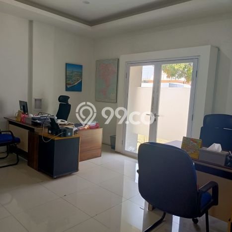 LOKASI STRATEGIS! Ruko di Cipete, Luas 300m², Potensi Tinggi LOKASI STRATEGIS! Ruko di Cipete, Luas 300m², Potensi Tinggi
