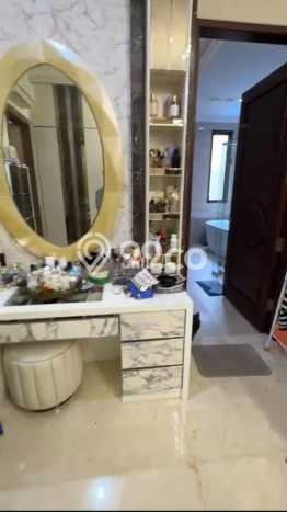 Hunian Mewah LB 840m2 Siap Pakai Desain Elegan di Bintaro, Tangerang Selatan Hunian Mewah LB 840m2 Siap Pakai Desain Elegan di Bintaro, Tangerang Selatan