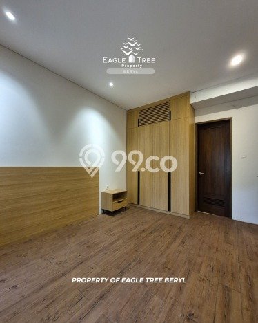 Jual Rumah Luas Elegan Dengan View Cantik di Sektor 8-Bintaro, Jakarta Selatan Jual Rumah Luas Elegan Dengan View Cantik di Sektor 8-Bintaro, Jakarta Selatan
