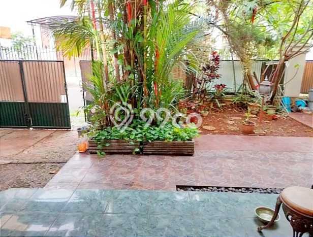 For Sale! Luxury House LT 231m2 Desain Elegan di Bintaro For Sale! Luxury House LT 231m2 Desain Elegan di Bintaro
