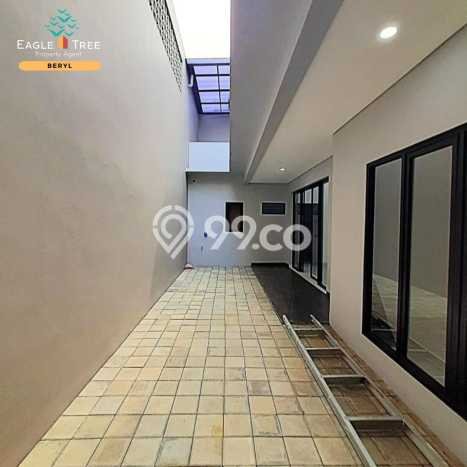 Rumah Luxury Modern Tanpa Renovasi di Sektor 9-Bintaro Tangerang Selatan Rumah Luxury Modern Tanpa Renovasi di Sektor 9-Bintaro Tangerang Selatan