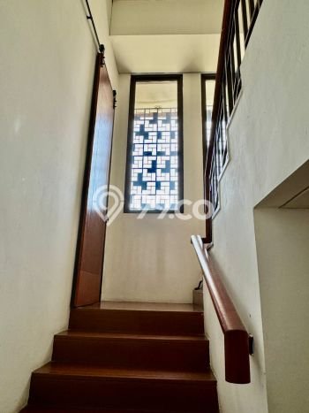 Hunian Mewah LB 130m2 Siap Huni Desain Elegan di BSD, Tangerang Hunian Mewah LB 130m2 Siap Huni Desain Elegan di BSD, Tangerang