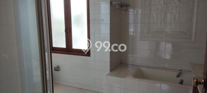 Rumah Mewah Akses Mudah di Jakarta Selatan Semi Furnished Rumah Mewah Akses Mudah di Jakarta Selatan Semi Furnished