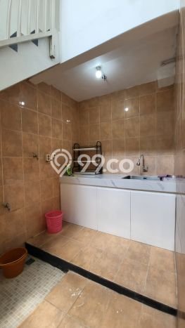Rumah Mewah LB 200m2 Siap Huni Desain Elegan di Bintaro, Jakarta Selatan Rumah Mewah LB 200m2 Siap Huni Desain Elegan di Bintaro, Jakarta Selatan