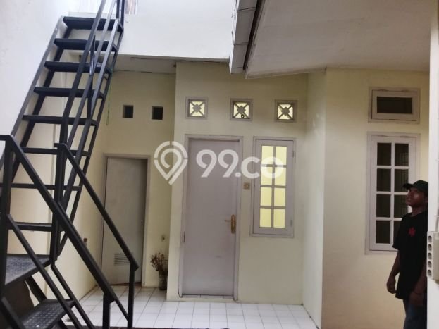 Rumah Strategis Minimalis Lb 70m2 di Ciputat, Tangerang Selatan Rumah Strategis Minimalis Lb 70m2 di Ciputat, Tangerang Selatan